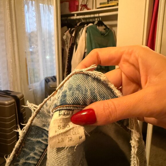 Levi Jean Shorts - Picture 4 of 4